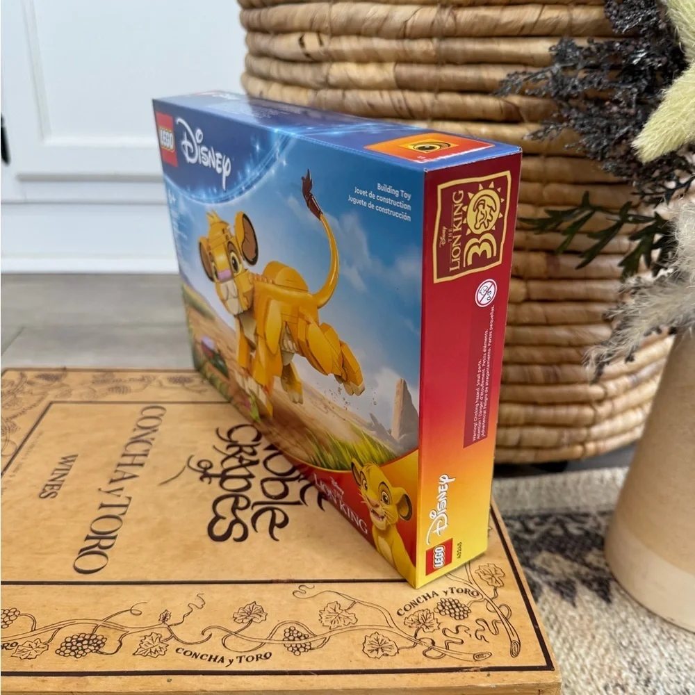 New LEGO X Disney Simba the Lion King Cub LEGO Set Ages 6+ Building Toy